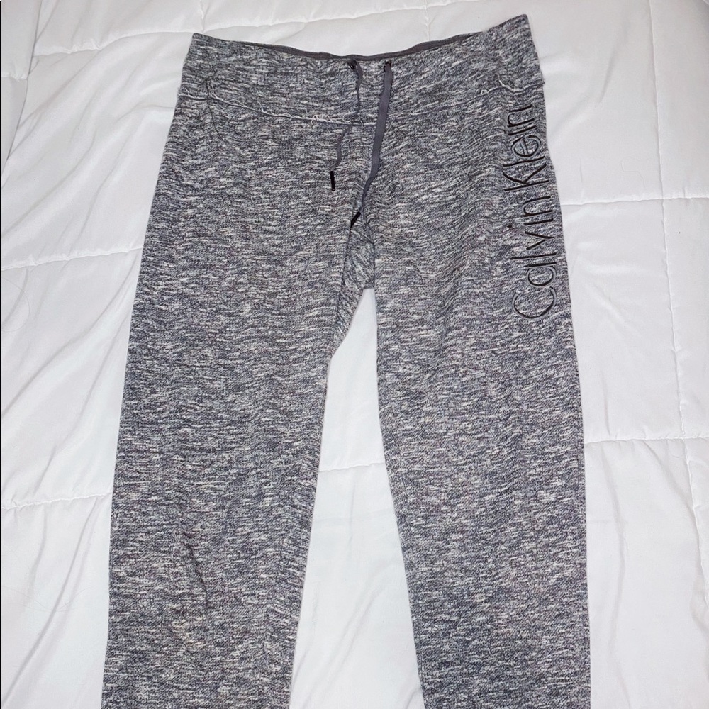 Calvin Klein: Grey 3/4 Sweats